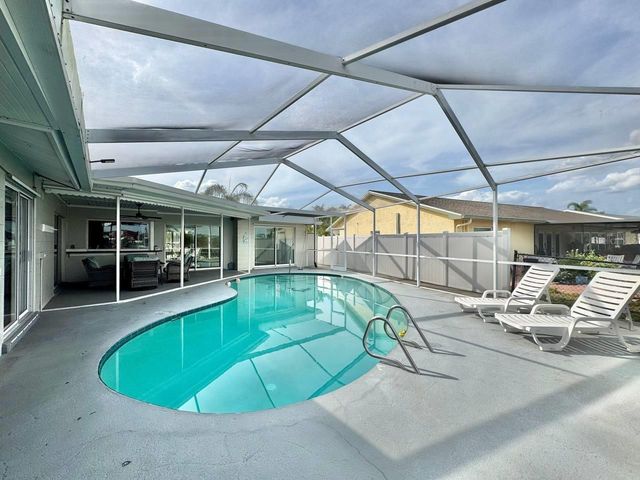 6316 LAKE SUNRISE DRIVE, Apollo Beach, FL 33572