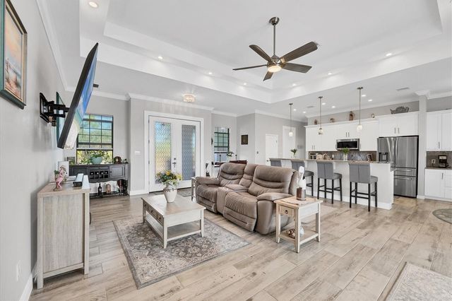 15504 HENNIPEN CIRCLE, Port Charlotte, FL 33981