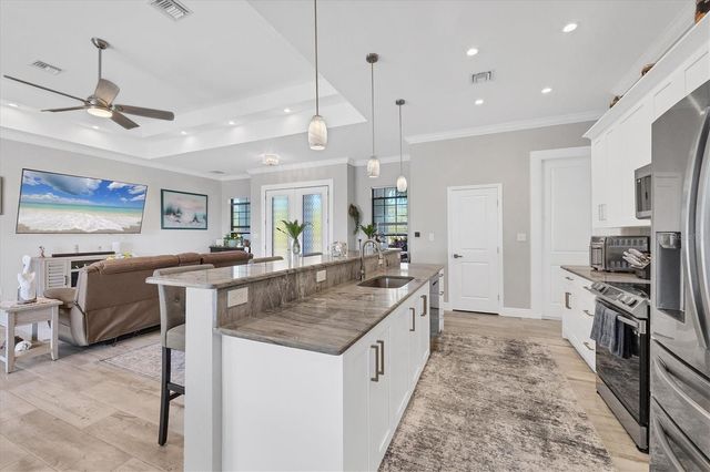 15504 HENNIPEN CIRCLE, Port Charlotte, FL 33981