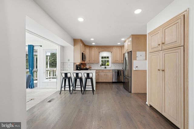 7202 SAMPAL PL, Springfield, VA 22153