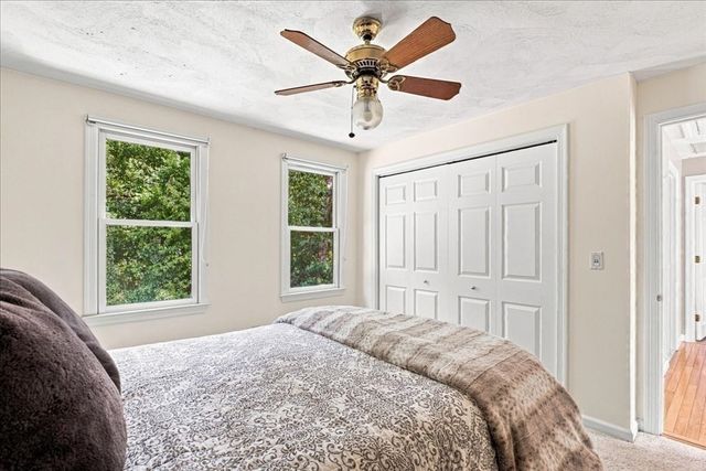 9 Catherine Avenue, Franklin, MA 02038