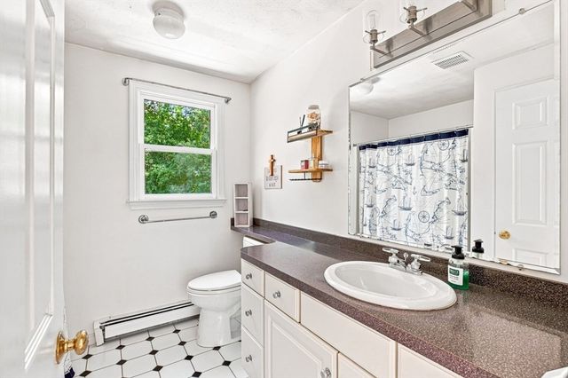 9 Catherine Avenue, Franklin, MA 02038