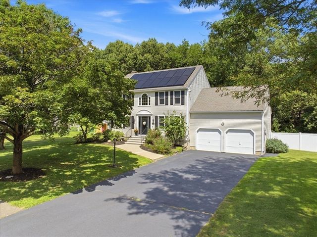 9 Catherine Avenue, Franklin, MA 02038
