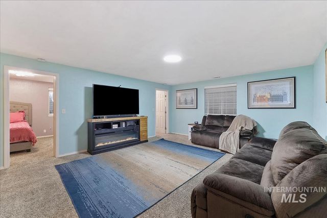 11746 W Daniel Dr, Boise, ID 83713