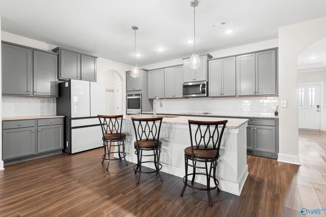 145 Chesire Cove Lane, New Market, AL 35761