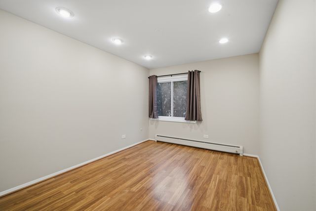 936 E Old Willow Road 104, Prospect Heights, IL 60070