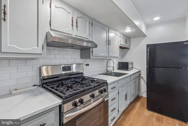 3017 S 15TH ST, Philadelphia, PA 19145