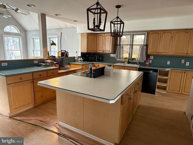 27 SHELDON AVE, Millville, NJ 08332