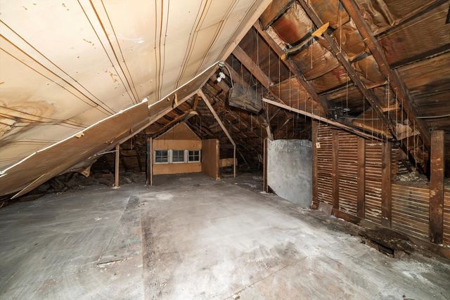 6943 S Euclid Avenue, Chicago, IL 60649