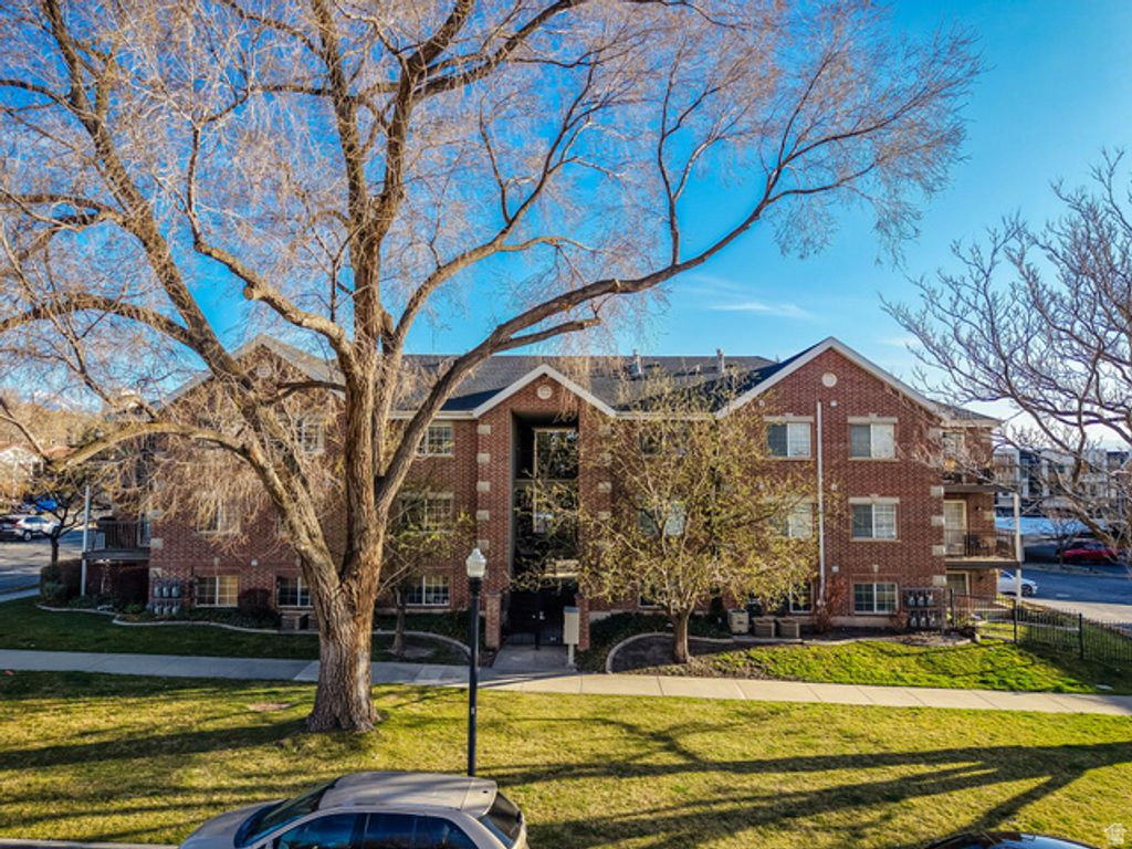 Image 20 of property listing at 315 W 700 N #1, Salt Lake City, UT 84103