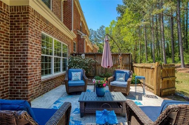 1404 Lexington Drive, Roswell, GA 30075