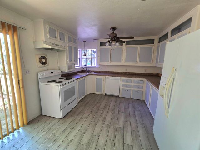 17308 Valley Lane, Conroe, TX 77306