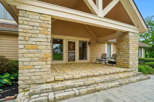 2085 Chickasaw Drive, London, OH 43140