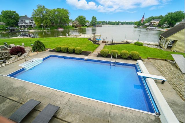 2085 Chickasaw Drive, London, OH 43140