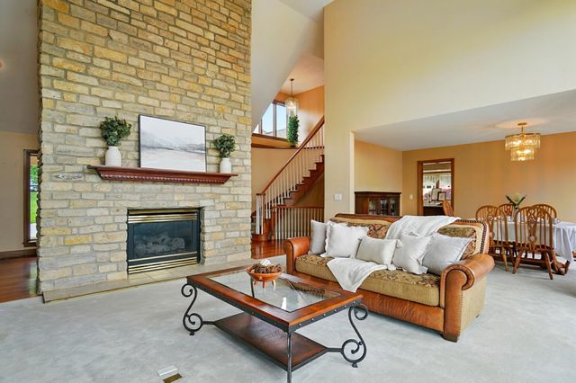 2085 Chickasaw Drive, London, OH 43140