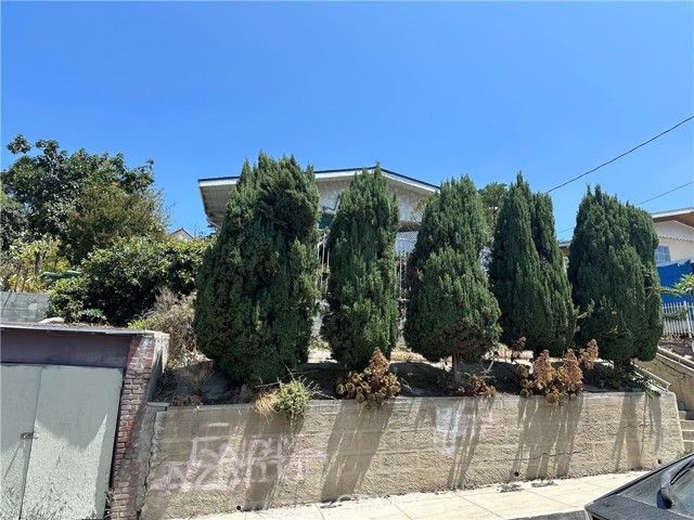 1937 Delta, Los Angeles, CA 90026