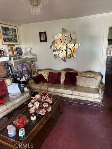 1937 Delta, Los Angeles, CA 90026