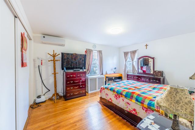 4719 192nd Street, Flushing, NY 11358