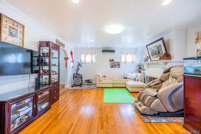 4719 192nd Street, Flushing, NY 11358