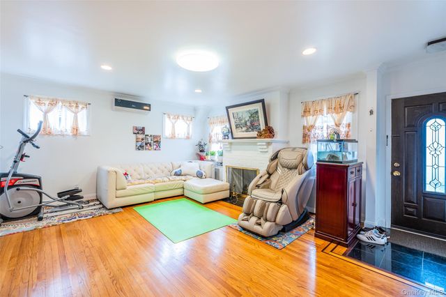 4719 192nd Street, Flushing, NY 11358