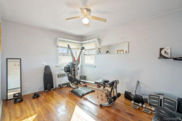 527 Alicia Drive, Westbury, NY 11590