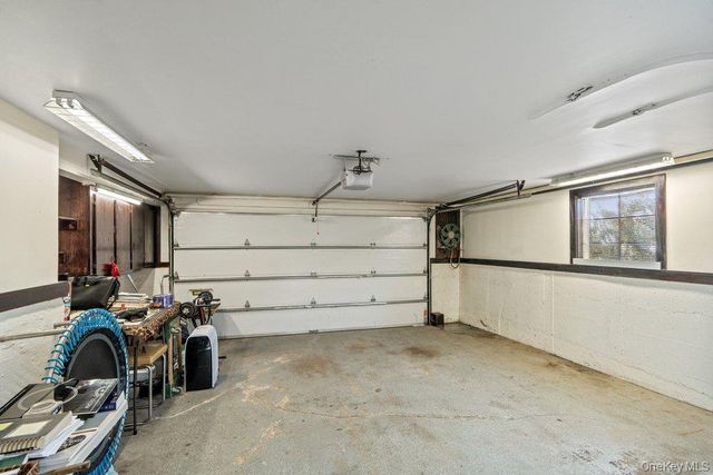 527 Alicia Drive, Westbury, NY 11590