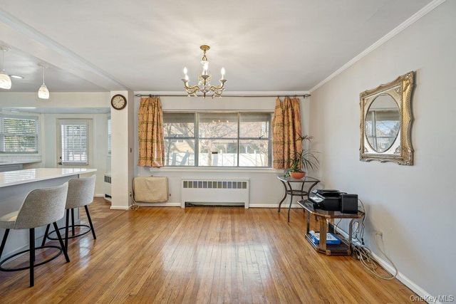 527 Alicia Drive, Westbury, NY 11590