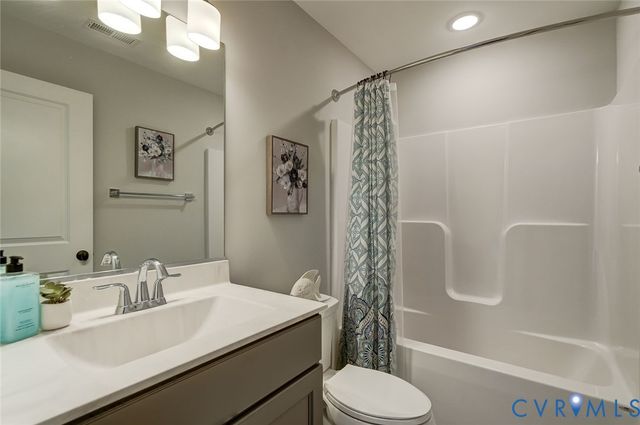 11515 Grey Oaks Estates Run, Glen Allen, VA 23059