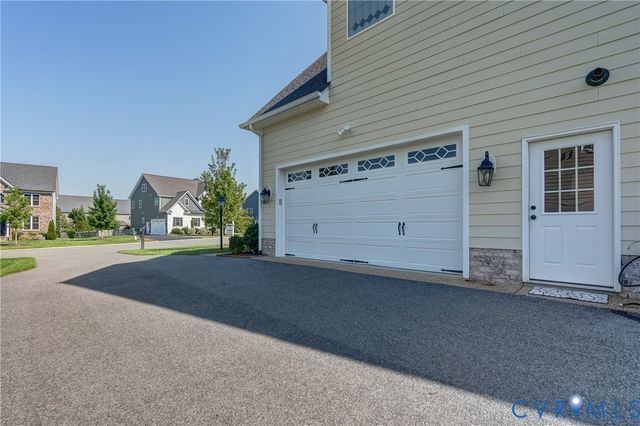11515 Grey Oaks Estates Run, Glen Allen, VA 23059