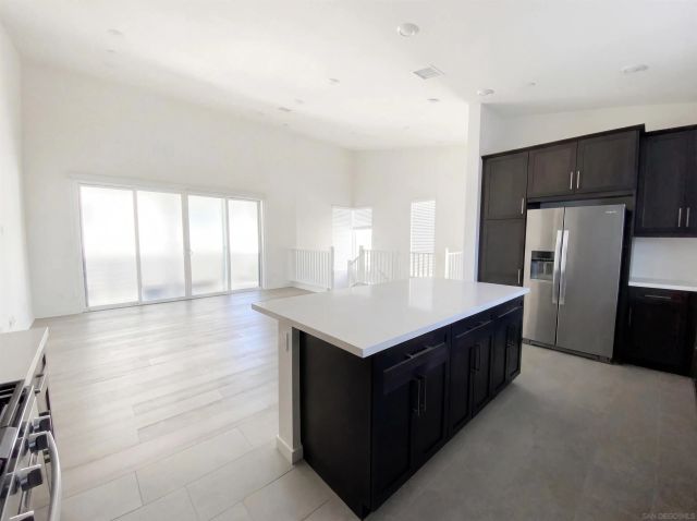 10462 Newbliss Way, San Diego, CA 92126