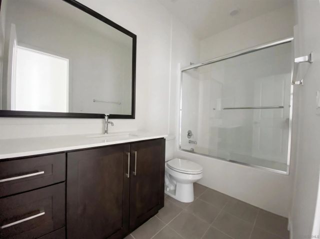 10462 Newbliss Way, San Diego, CA 92126