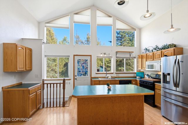 4005 N Fireweed Fields Drive, Wasilla, AK 99623