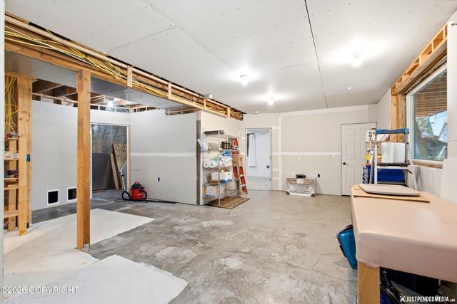 4005 N Fireweed Fields Drive, Wasilla, AK 99623