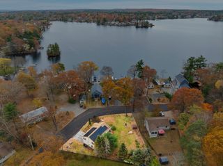 26 Wakefield Ave, Webster, MA 01570