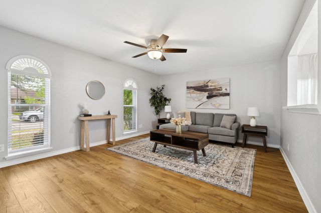 5044 Avery Lane, The Colony, TX 75056