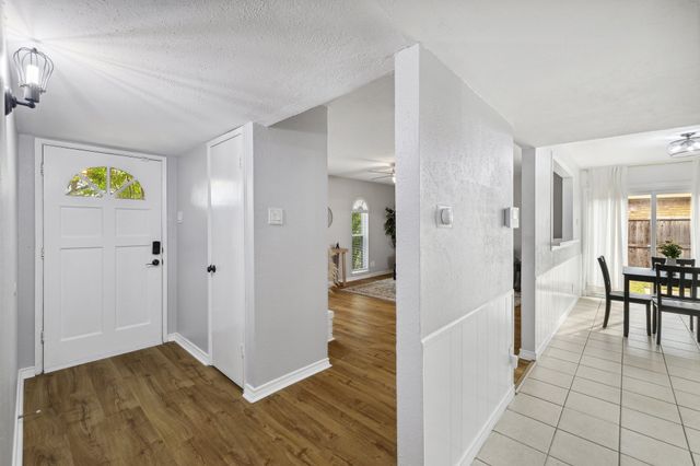 5044 Avery Lane, The Colony, TX 75056