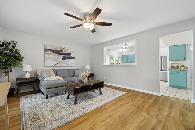 5044 Avery Lane, The Colony, TX 75056
