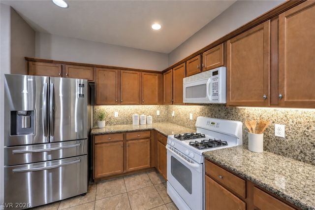 3633 Greenbriar Bluff Avenue, North Las Vegas, NV 89081