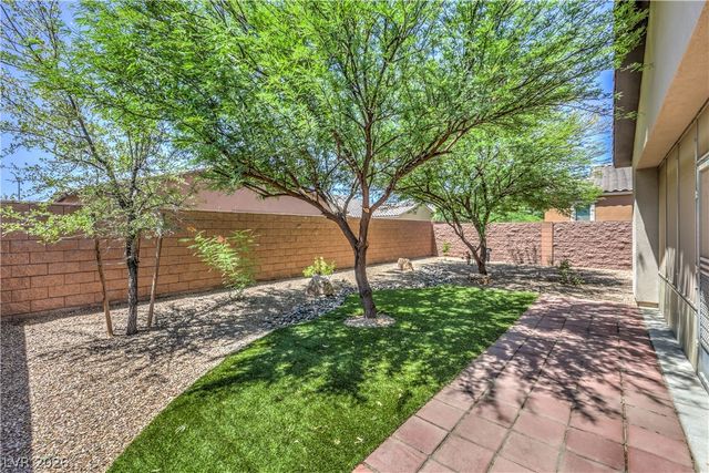 3633 Greenbriar Bluff Avenue, North Las Vegas, NV 89081