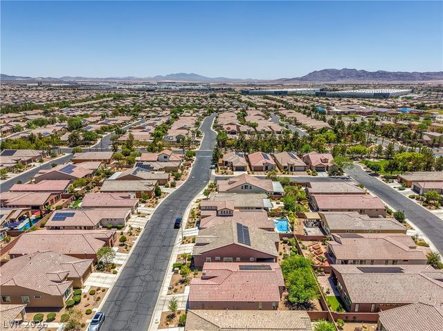 3633 Greenbriar Bluff Avenue, North Las Vegas, NV 89081