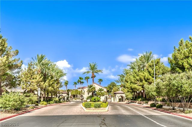 3633 Greenbriar Bluff Avenue, North Las Vegas, NV 89081