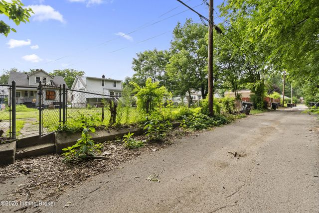 123 N 40th St, Louisville, KY 40212