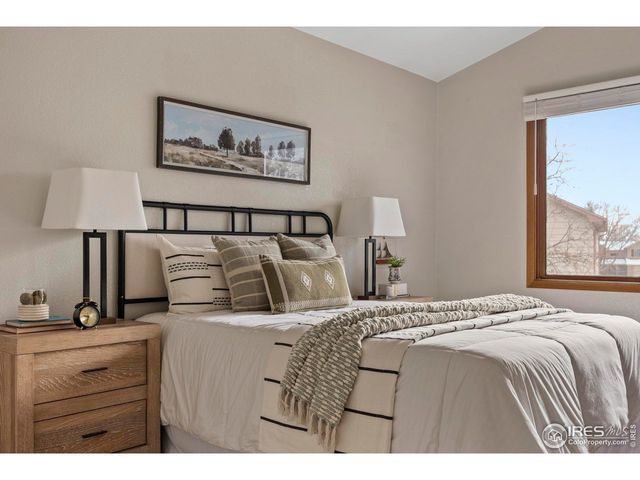 2384 Hampstead Dr, Loveland, CO 80538