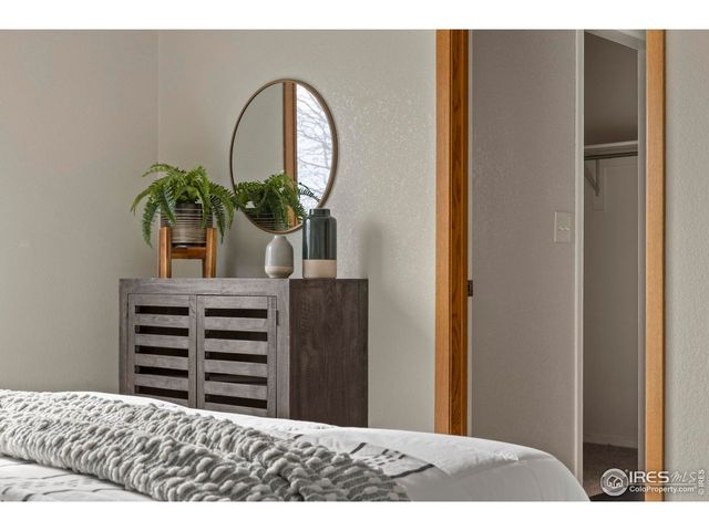 2384 Hampstead Dr, Loveland, CO 80538