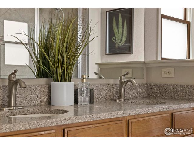 2384 Hampstead Dr, Loveland, CO 80538