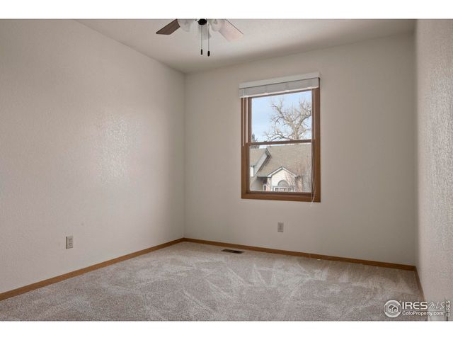 2384 Hampstead Dr, Loveland, CO 80538