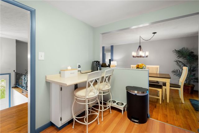48 Woody Crest Dr, Whitehall, PA 15234