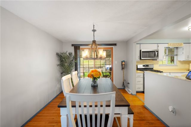 48 Woody Crest Dr, Whitehall, PA 15234