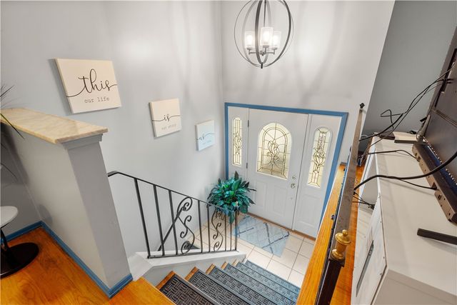 48 Woody Crest Dr, Whitehall, PA 15234