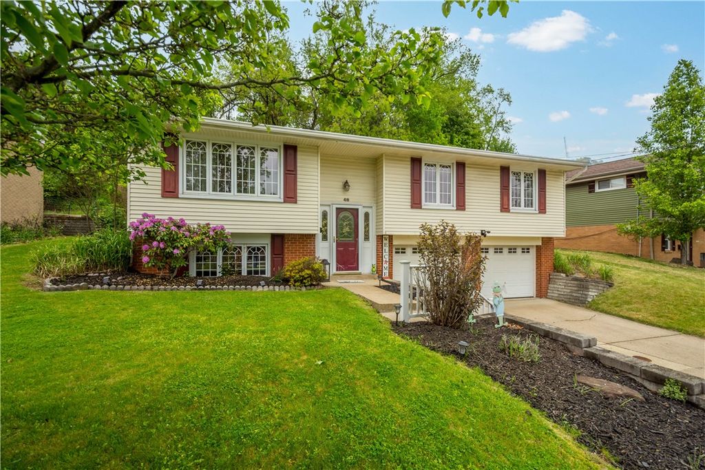 48 Woody Crest Dr, Whitehall, PA 15234
